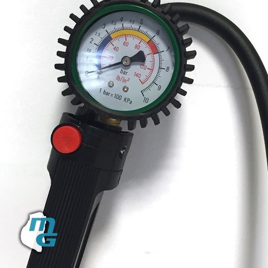 INFLADOR DE NEUMATICOS WEMBLEY CON MANOMETRO 3 EN 1